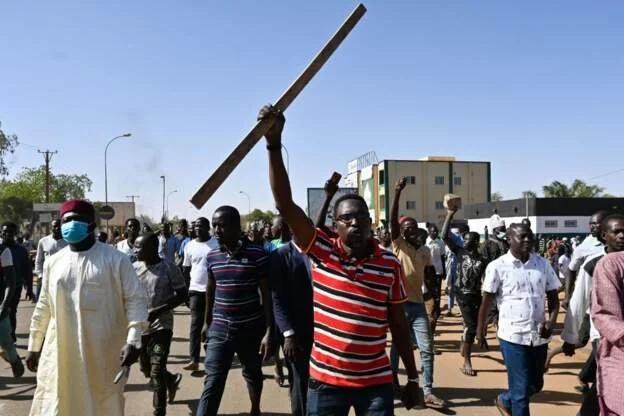 Niger top court confirms Bazoum as new president 