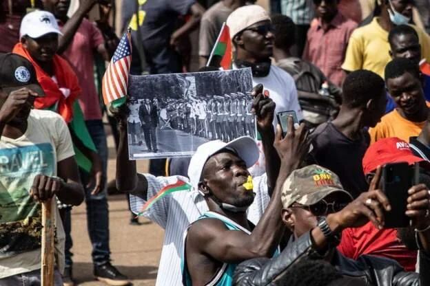 Thousands demand end to Burkina Faso insecurity