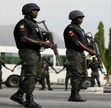 Thirteen Nigerian policemen killed in ambush 
