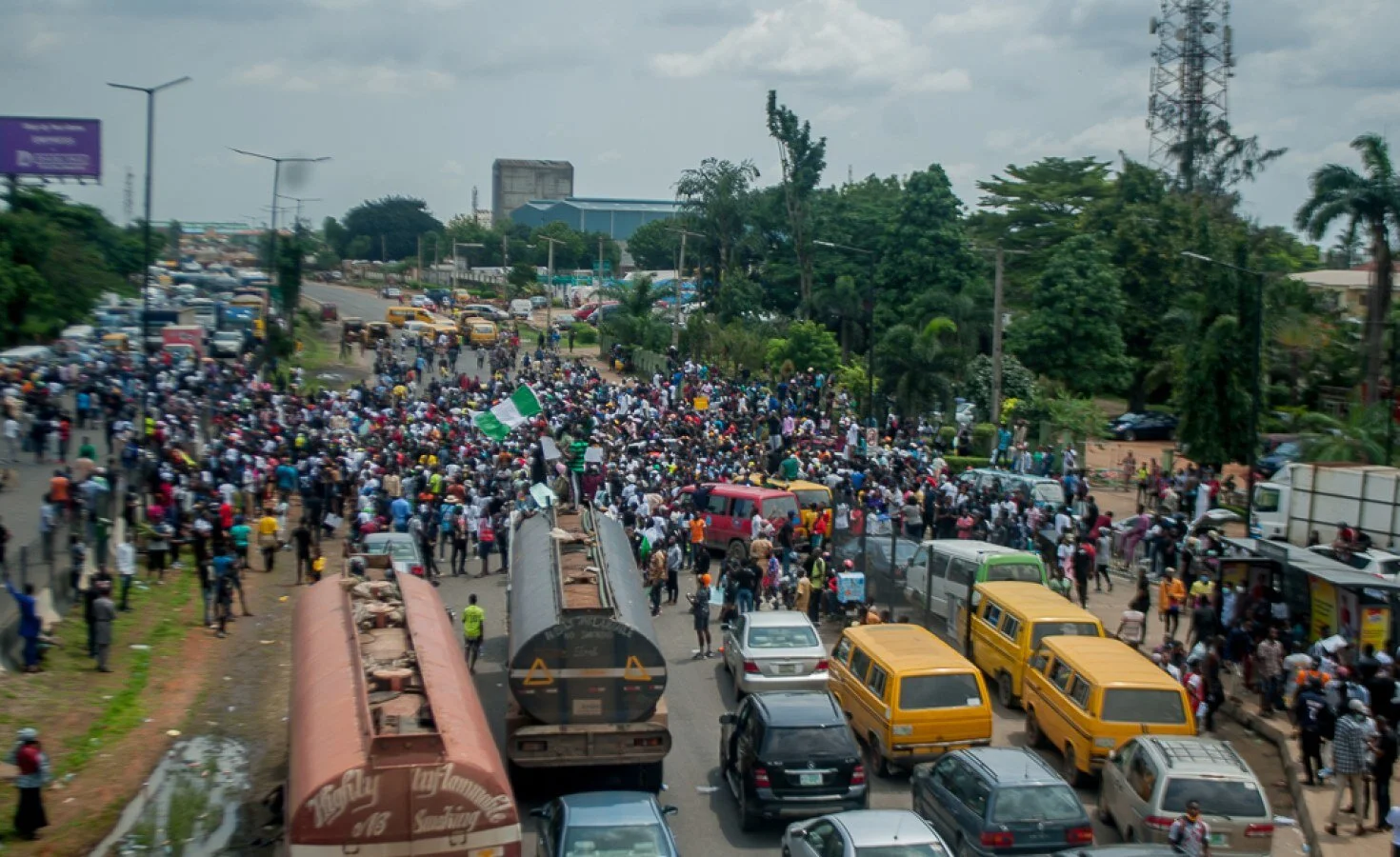 Scary! Nigeria's Population Is Exploding As Its Economy Risks Imploding 
