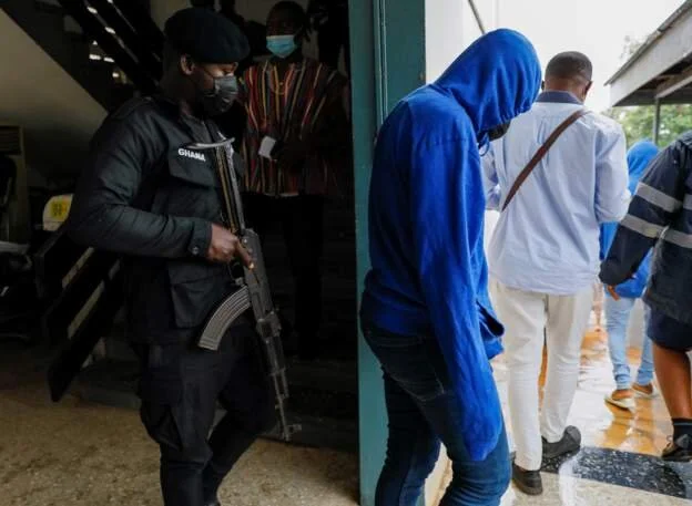 Ghana court frees 21 LGBT activists 