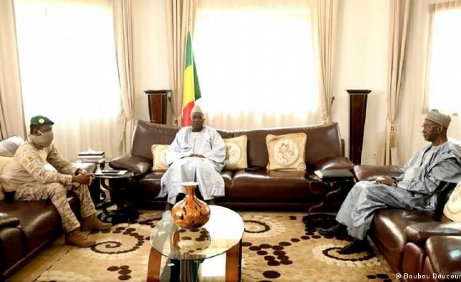 West African Bloc Issues Fresh Sanctions Over Coups in Mali, Guinea