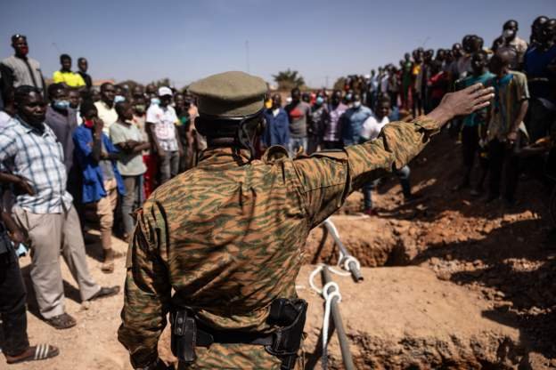 Burkina Faso extends internet suspension