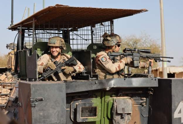 French troops leave Mali's Timbuktu