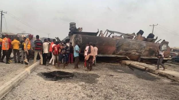 Six killed in Nigeria petrol tanker explosion 