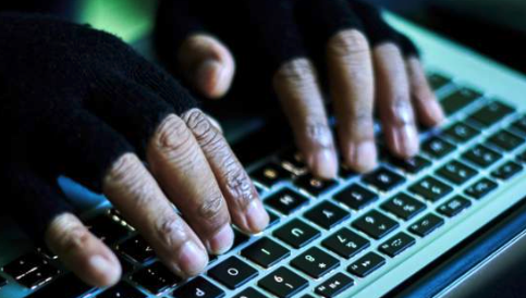 Nigeria police arrest wanted internet scammer