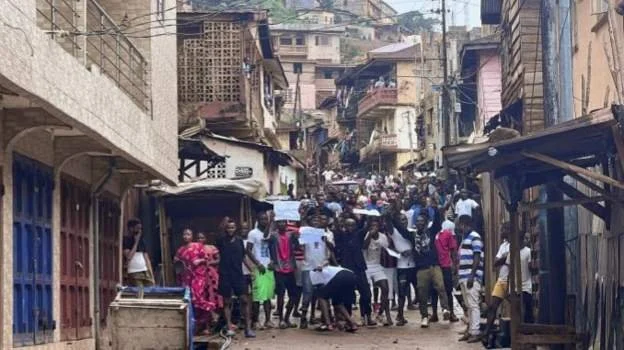 Arrests and calls for calm after Sierra Leone protests 