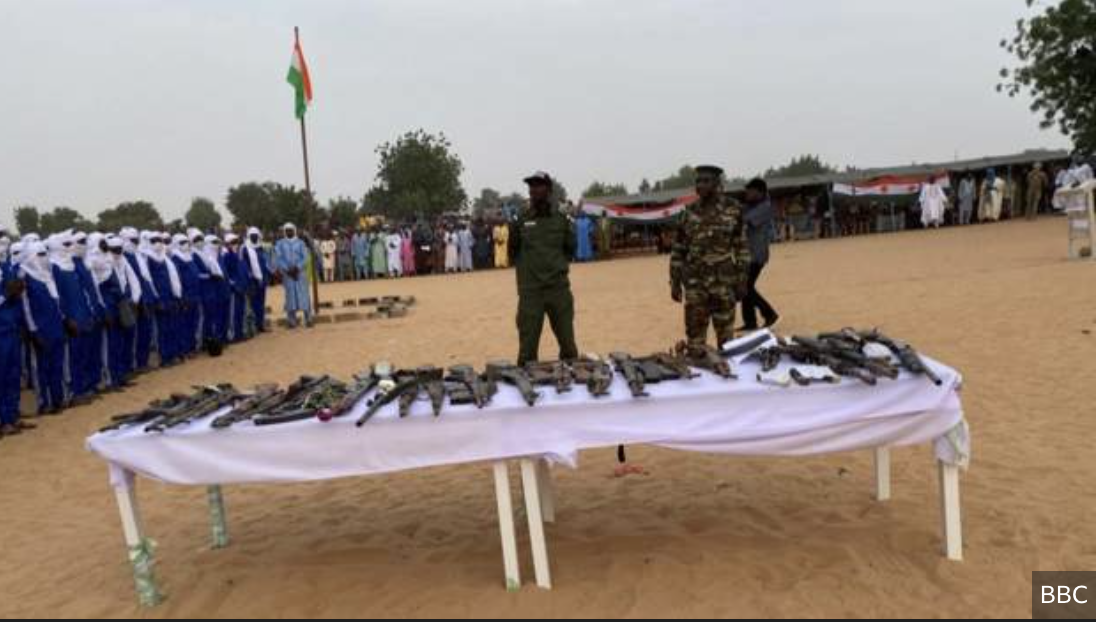 Dozens of Niger kidnappers renounce violence