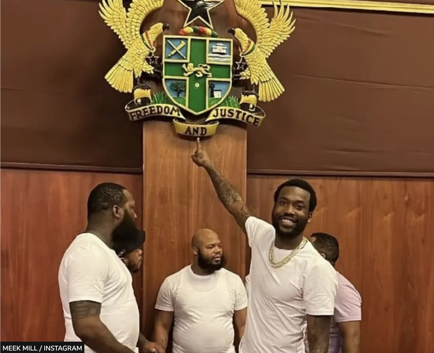 Meek Mill apologises for filming a video in Ghana's presidential palace