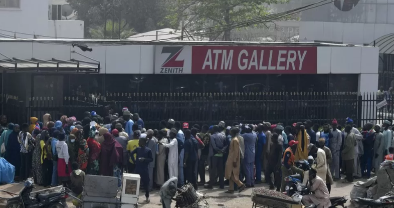 Nigeria's naira shortage: Banks attacked in Warri and Benin City