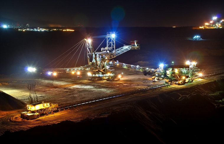 Nigeria to offer investors 75% stake in proposed solid minerals firm