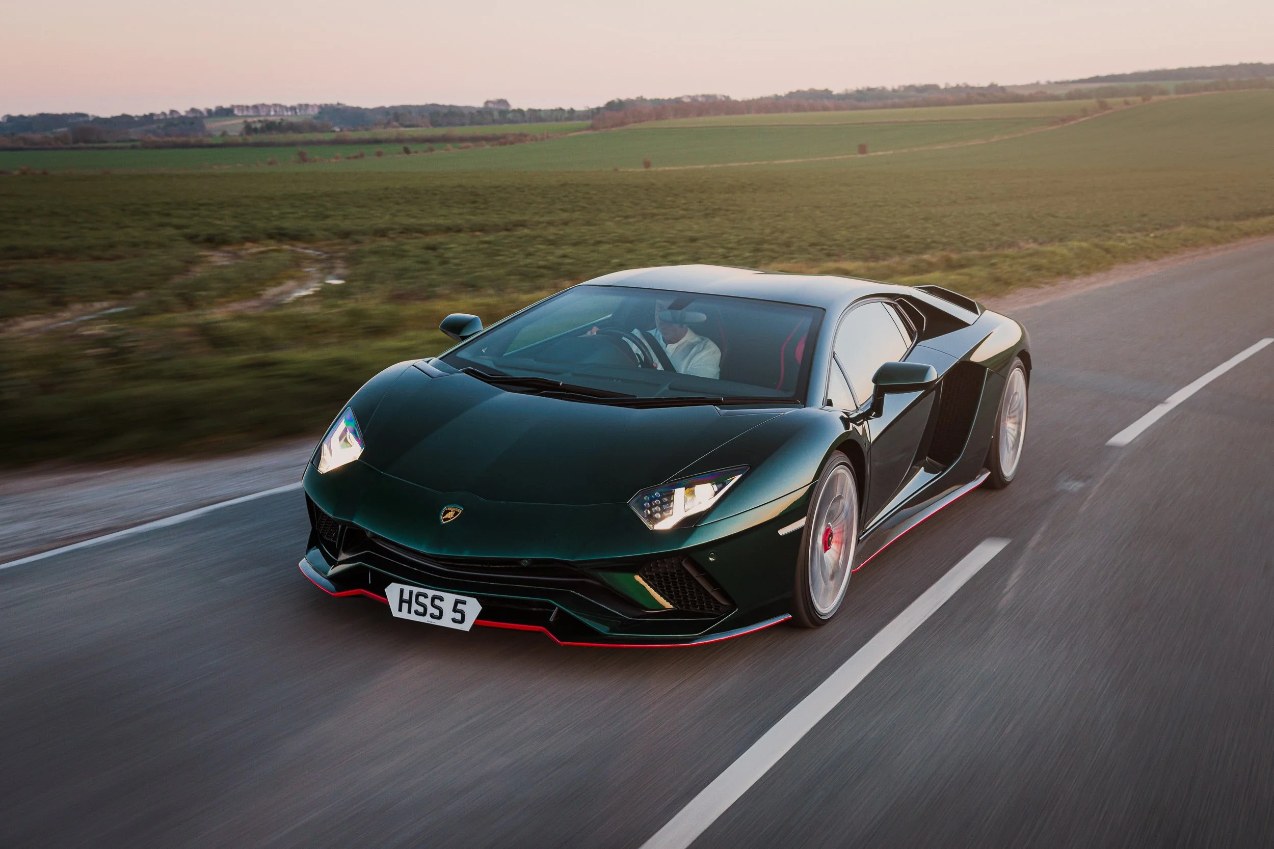 Lamborghini Aventador LP740 4S photographed at Chain Hill