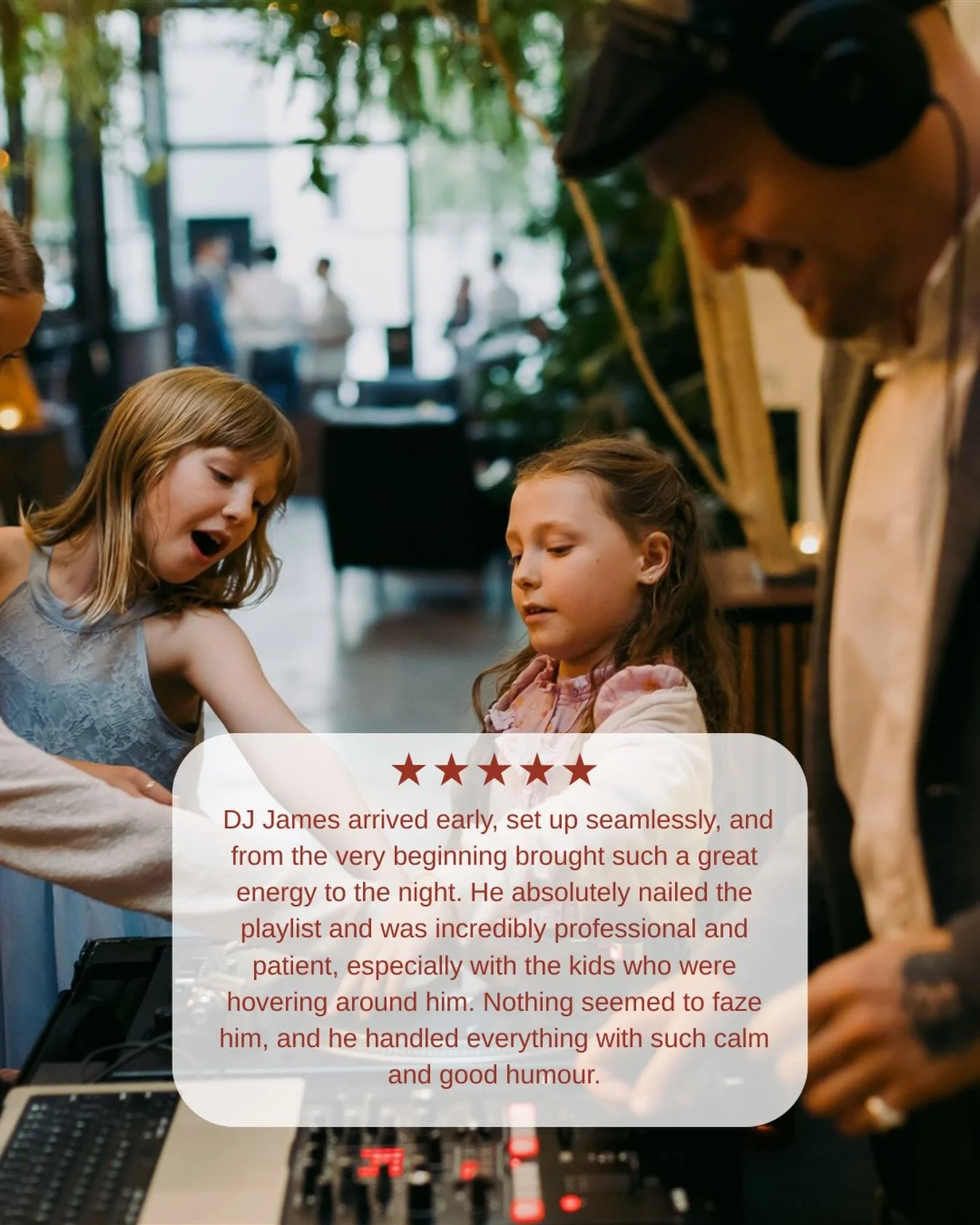 From relaxed dinner vibes to a full dance floor, DJ James knows exactly how to read the room and keep the energy flowing all night long.

See DJ James in action on our website.

Thank you, Emily &amp; Albin, for the beautiful review 🤍

📸 @leofarrel