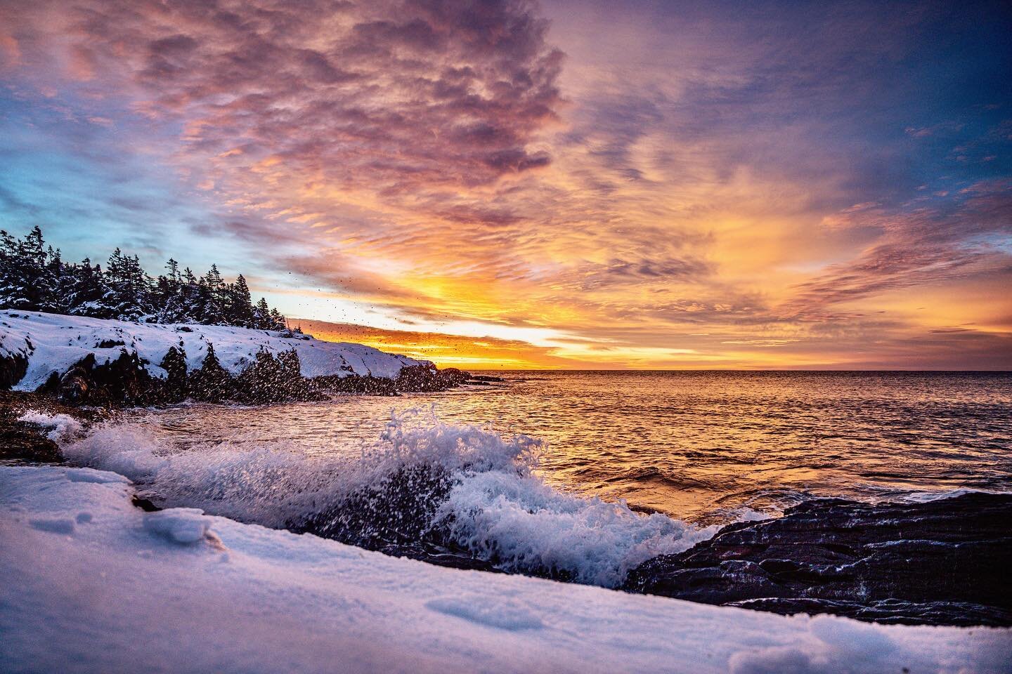 Nova Scotia wild.
.
.
.
.
#explorenovascotia #novascotia #maritimes #atlanticcanada #forceofnature #thesea #northatlantic #sigmacanada #sonyalpha