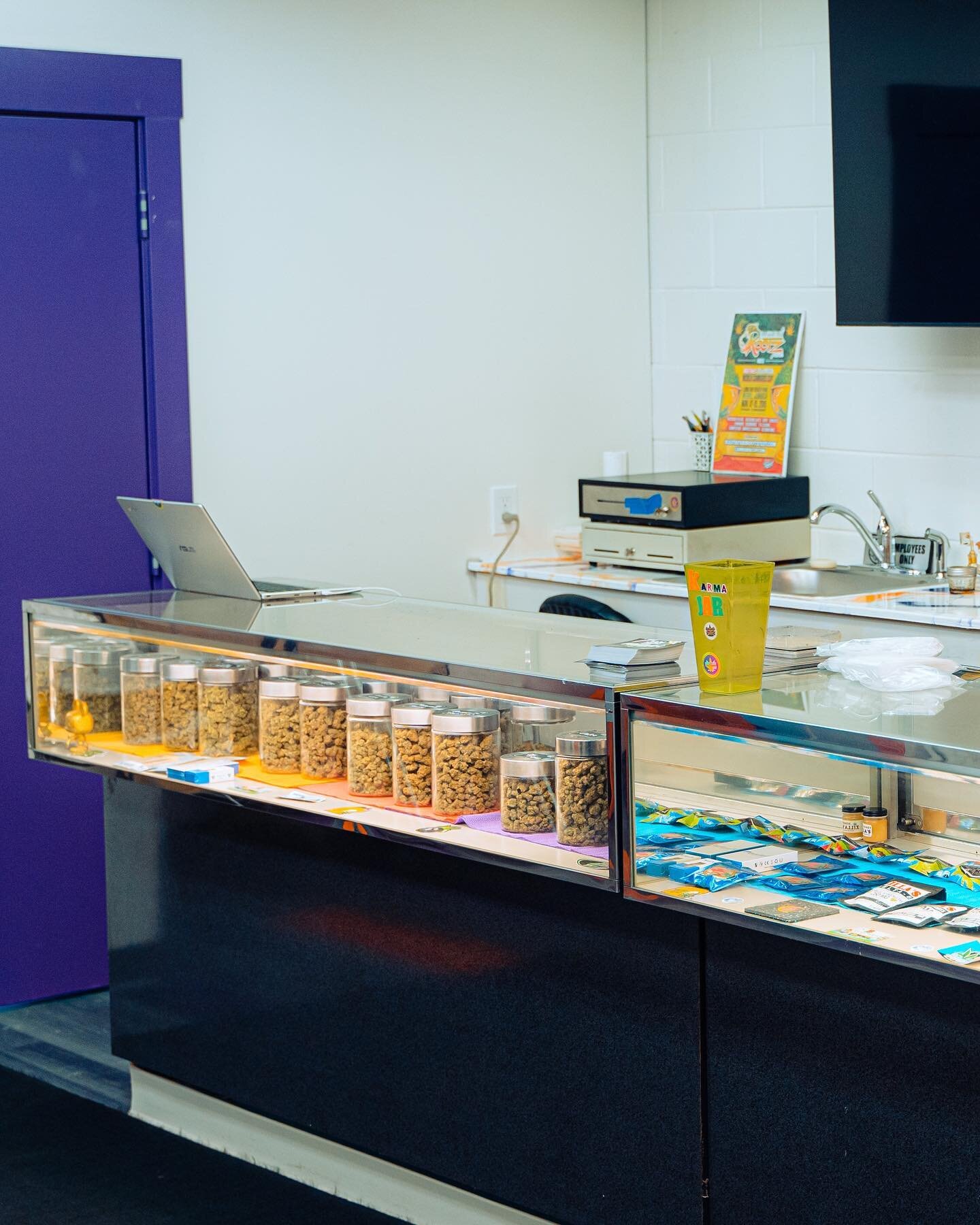 We stay providing you with the finest quality cannabis products Michigan has to offer! Swipe and see for yourself. 🥳

Open til 5:30 today if anything catches your eye. 🤩

#michigan #michigangreen #cannalife