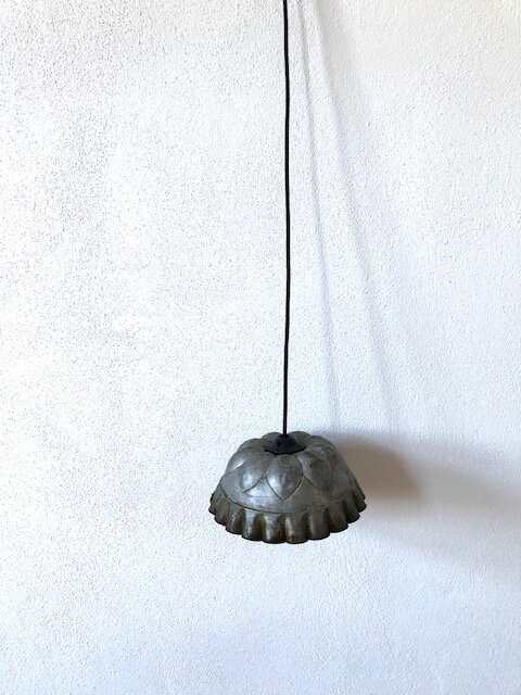 Gugllampe antik Blume