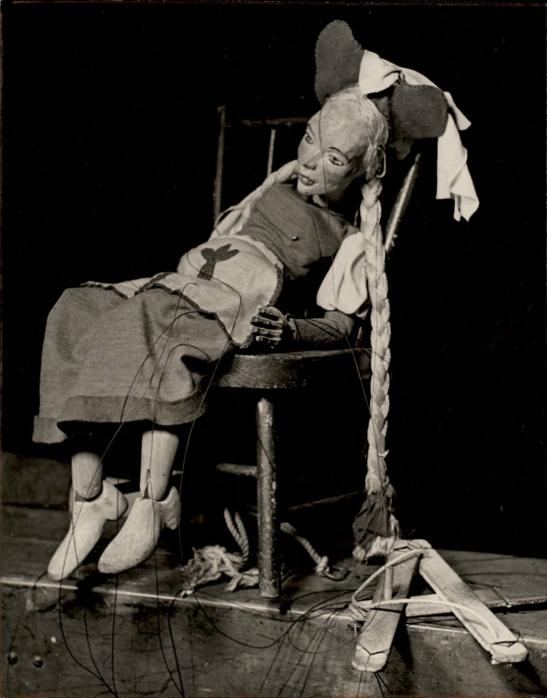 Marionetts,  © Arthur Griffin, courtesy Arthur Griffin Archive, Griffin Museum of Photography