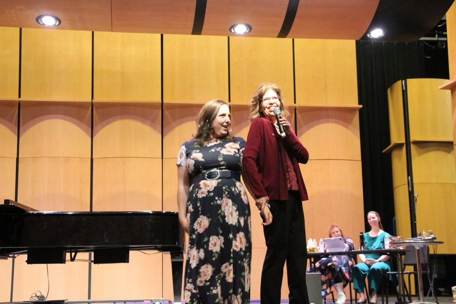 Jennifer Nagy, female voice teacher, coaching female musical theater student in Phoenix, AZ