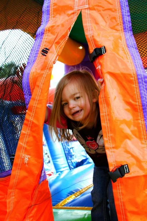 Monin - Bouncy house 064.jpg