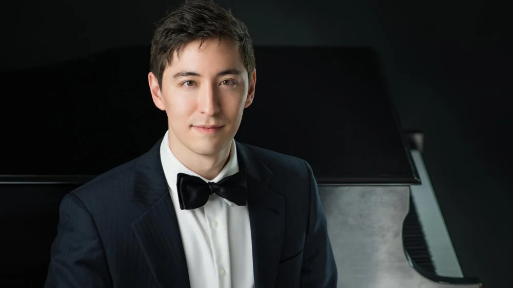 Pianist Sean Kennard Opens Chopin Salon With Études Op. 25