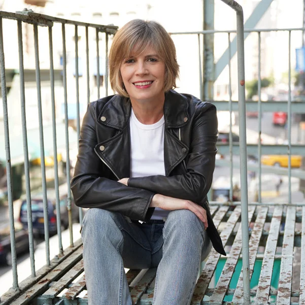 Through the Looking Glass: Kelly Hoey