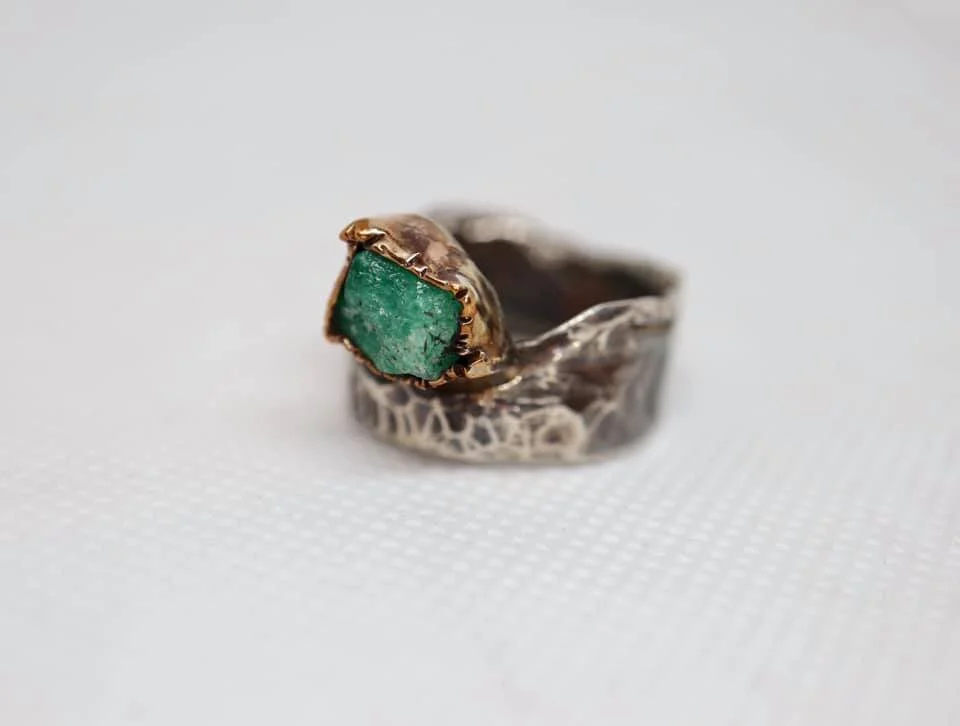 Rough Emerald Ring 