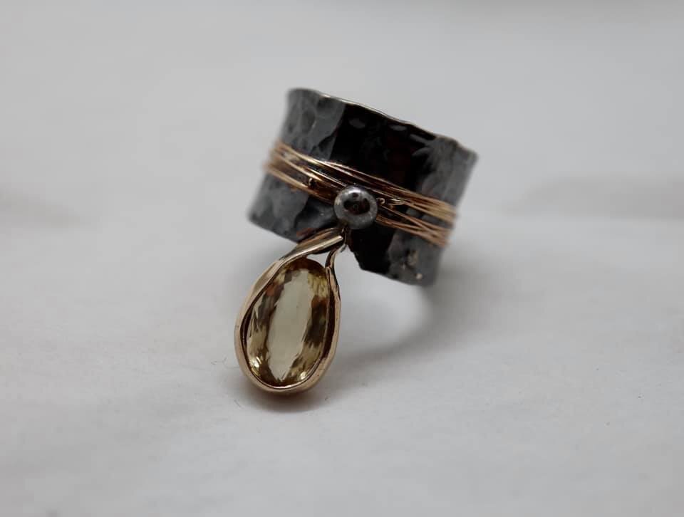 Topaz and Oxidized Band 