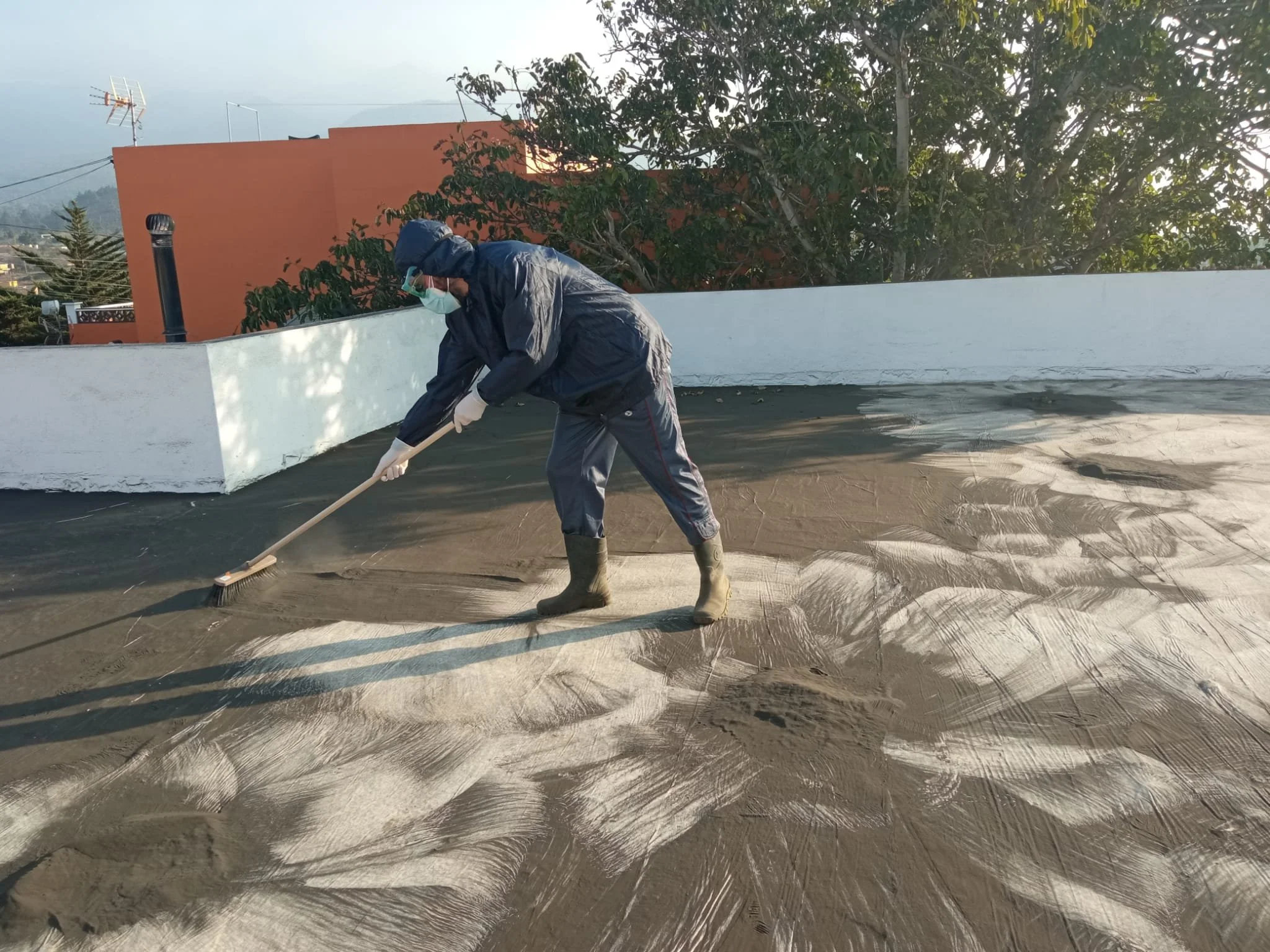 Katuse tuhast puhastamine La Palmal - erakogu