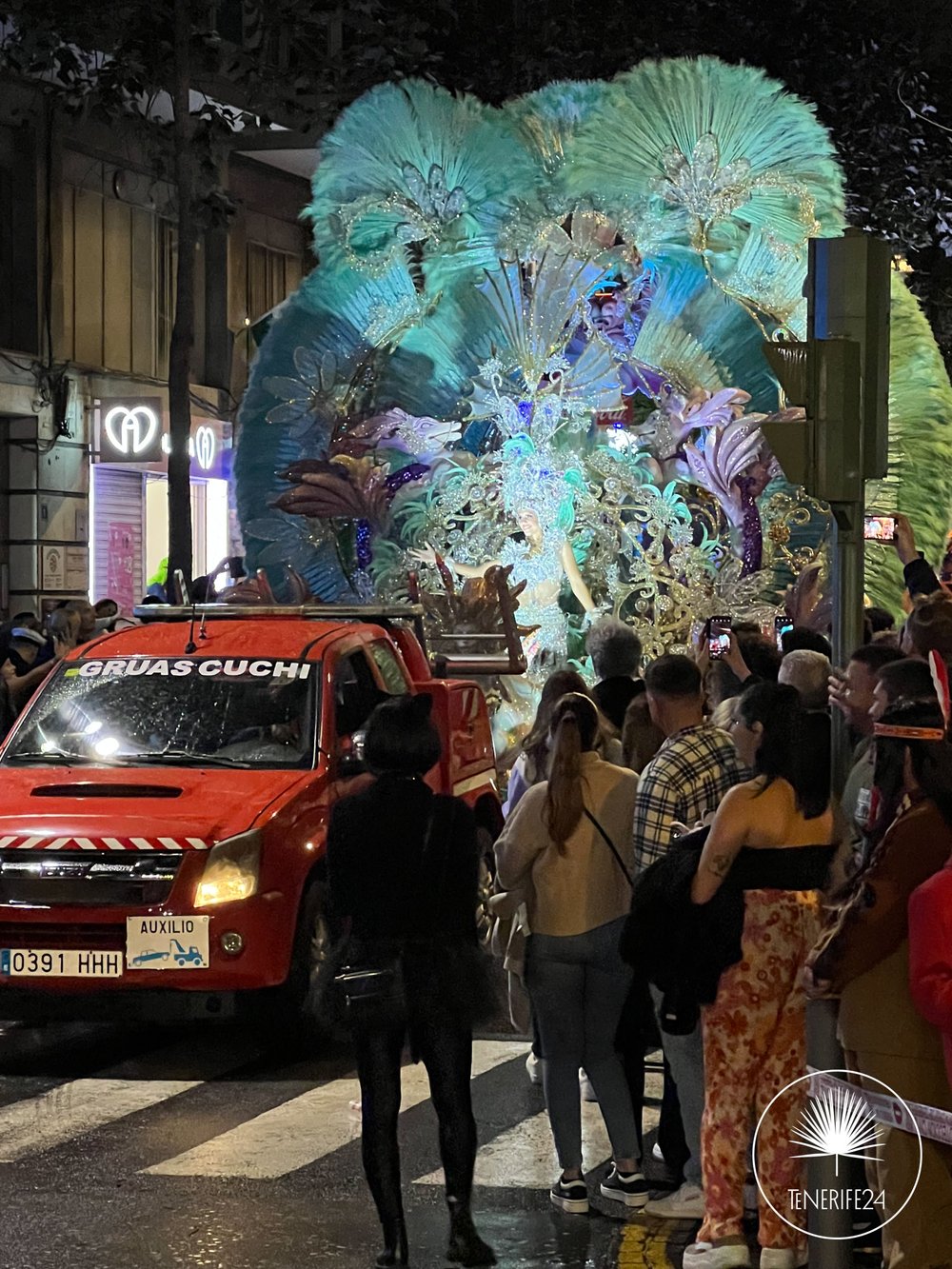 25eestlaste karnevalibuss tenerife karneval santa cruz 2023 kanaarid ekskursioon.jpg