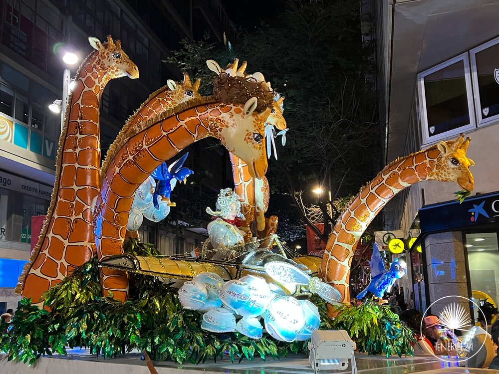 29eestlaste karnevalibuss tenerife karneval santa cruz 2023 kanaarid ekskursioon.jpg