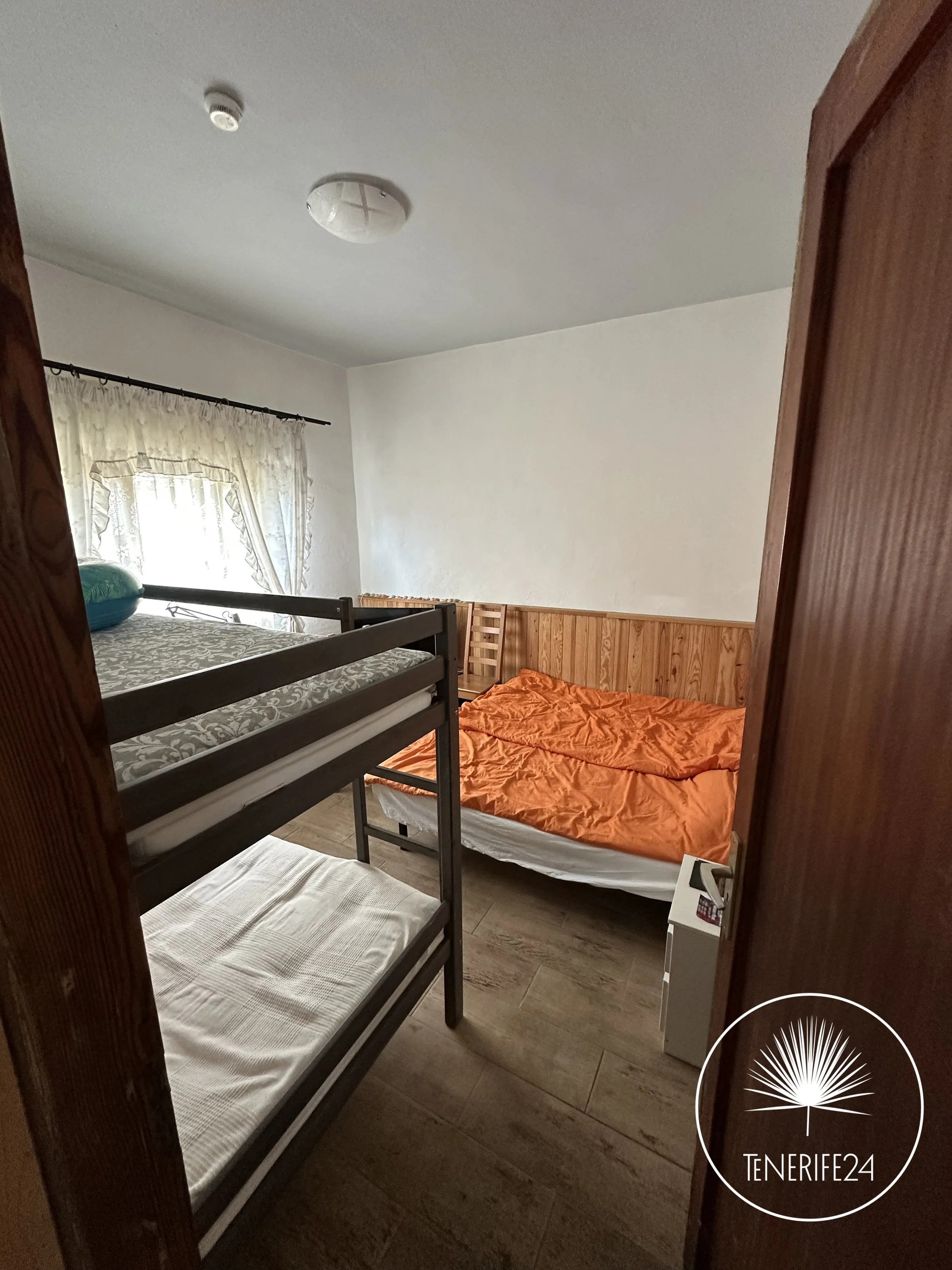 10. bedroom 1_1 .jpg