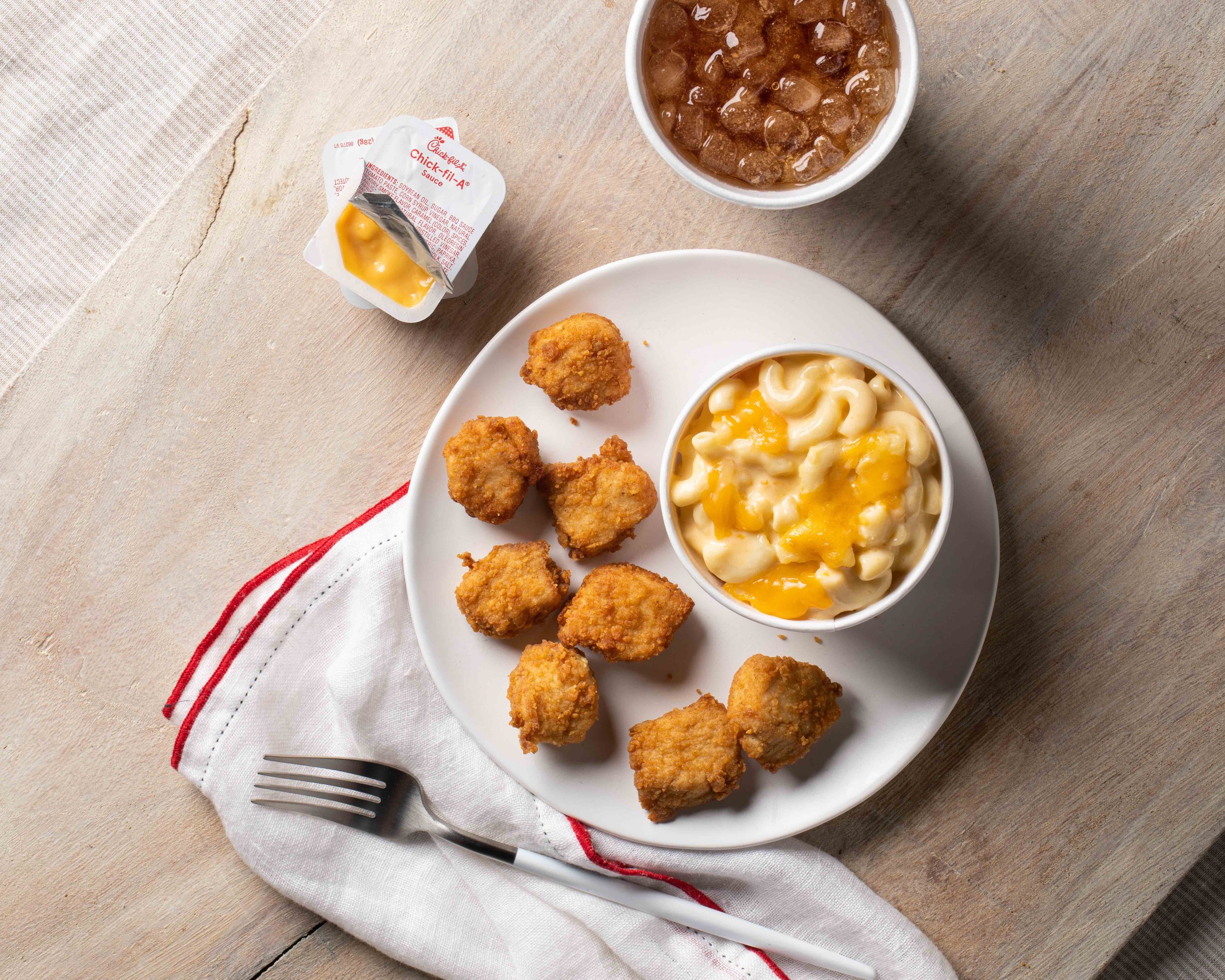 Chick-fil-AChickenNuggetsandMacandCheese_BTS2019_13.jpg