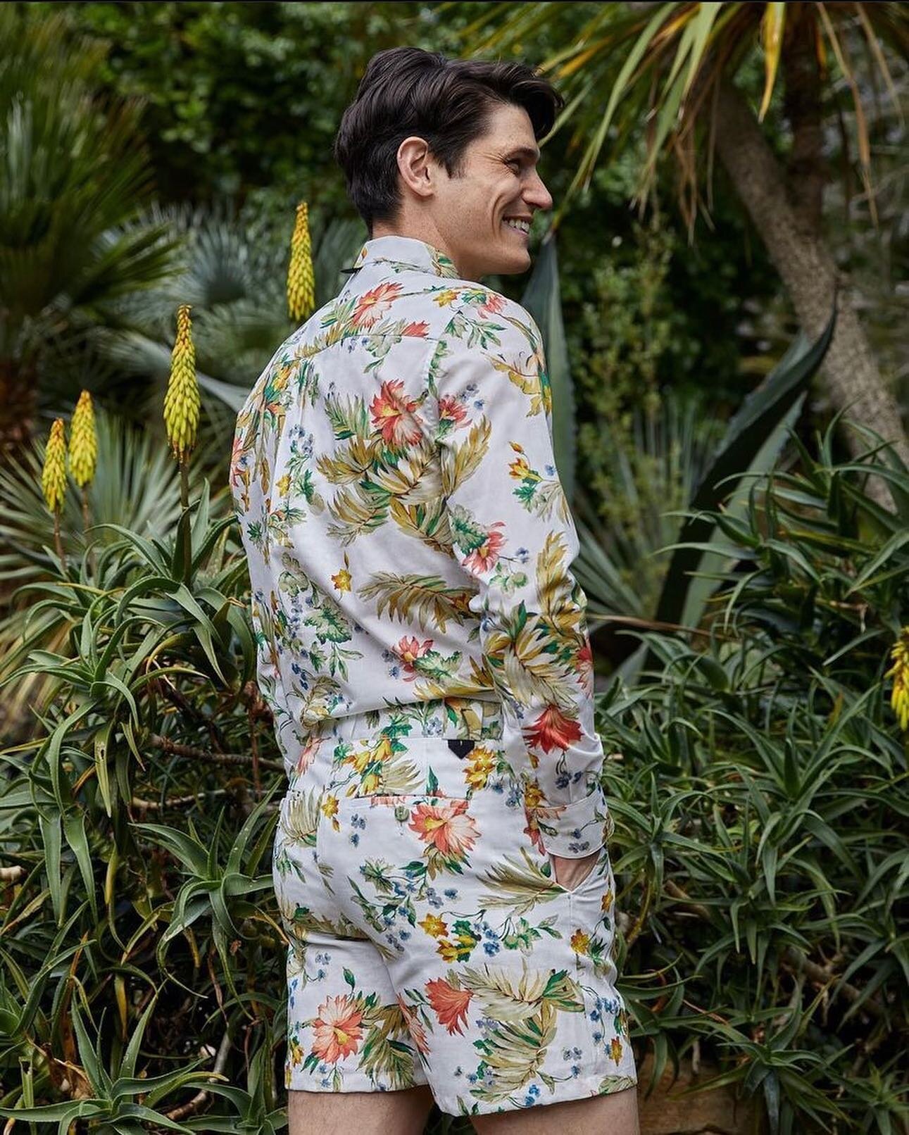 🌷 @iamsamway in @erdem for @harrodsman shot by @nonaduch and styled by me 

#styledbysophie #erdem #harrodsman