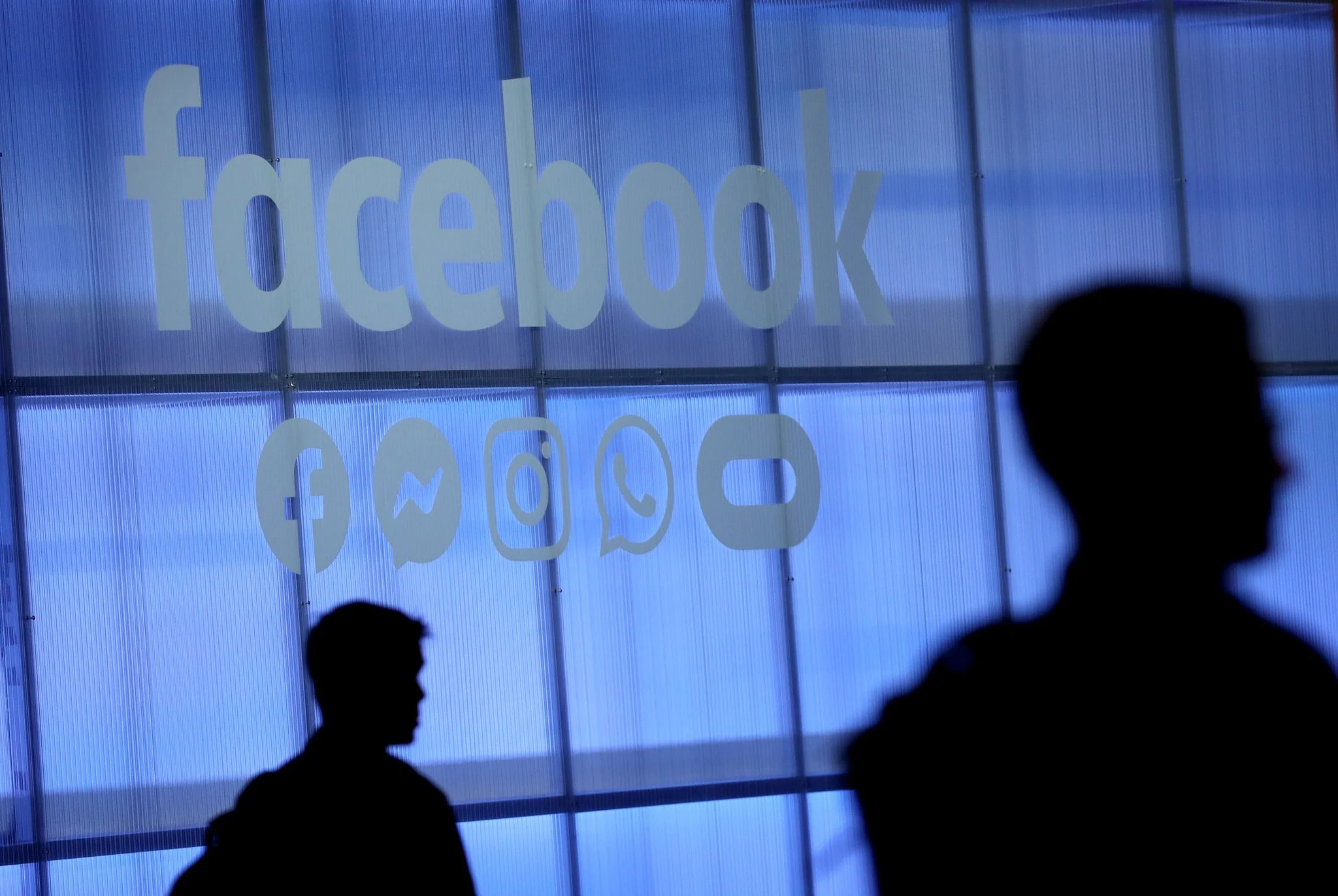 F.T.C. Approves Facebook Fine of About $5 Billion