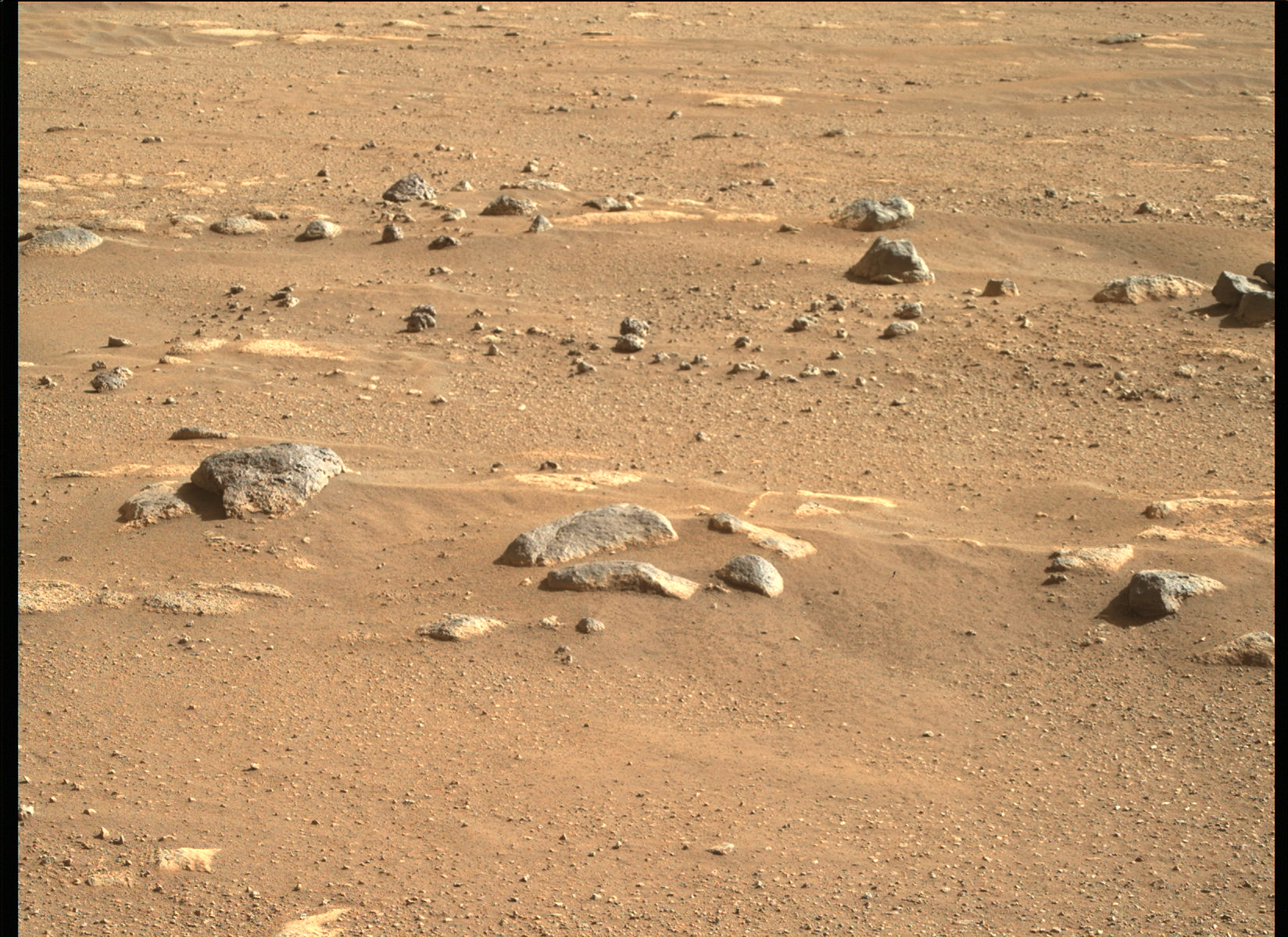 Mars_Perseverance_ZRF_0003_0667217846_000FDR_N0010052AUT_04096_034085J01.png