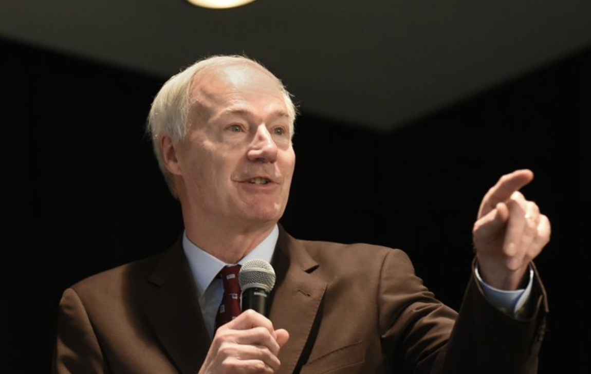 Former Arkansas Governor Launching Republican Presidential Campaign