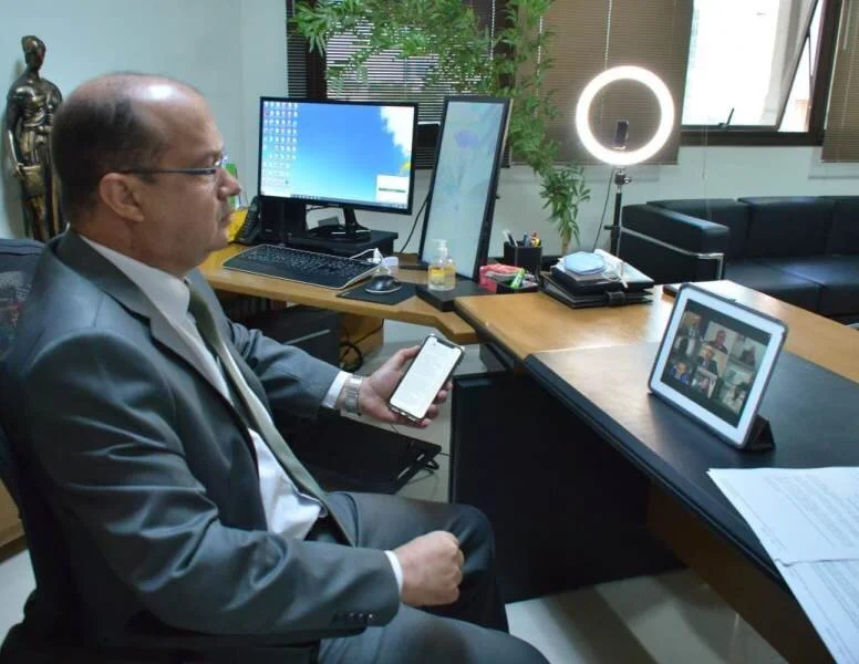 Lei do Barbosinha: Empresas de telefonia devem fornecer extrato detalhado de contas pré-pagas ao consumidor