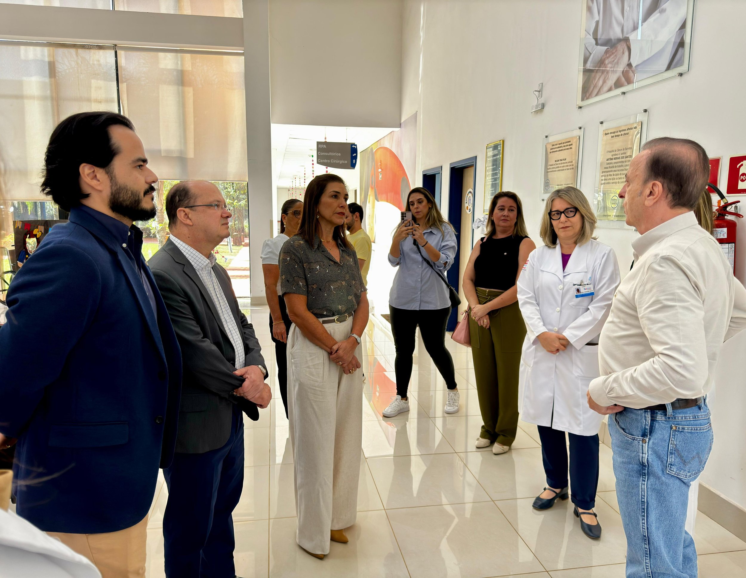 Governo visita programa de rastreamento e diagnóstico precoce de câncer do Hospital de Amor
