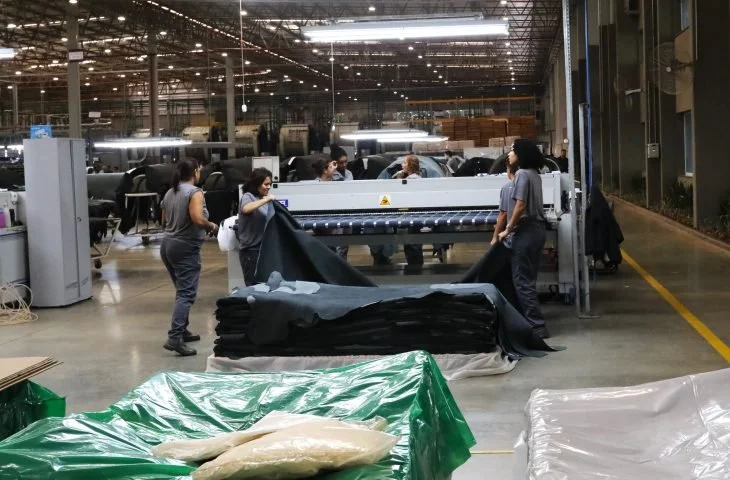 Dourados avança com setor da indústria impulsionando recorde de empregos na cidade