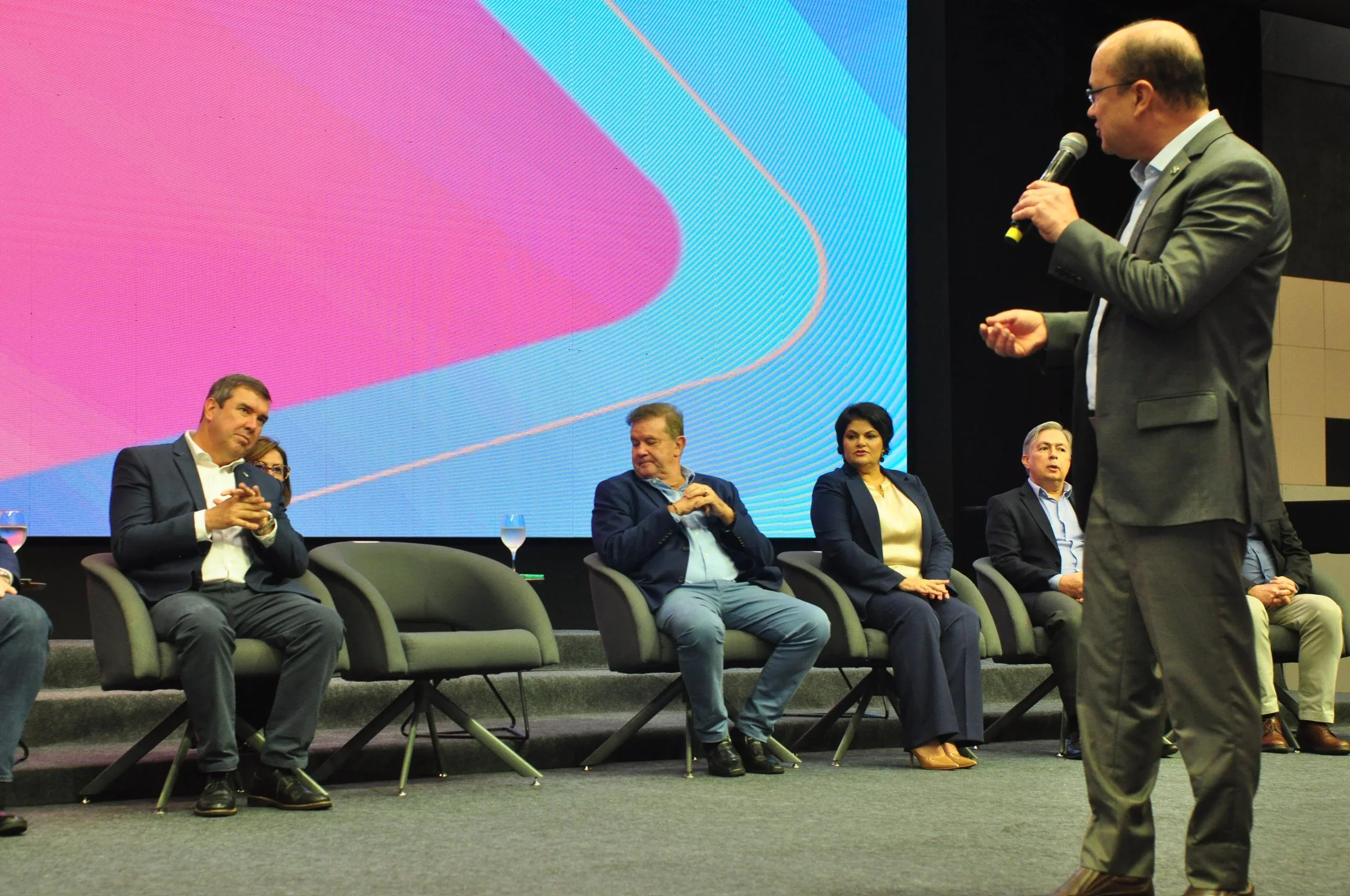 “Mato Grosso do Sul é um estado que o mundo observa”, destacou o vice-governador no 2º Congresso dos Municípios 