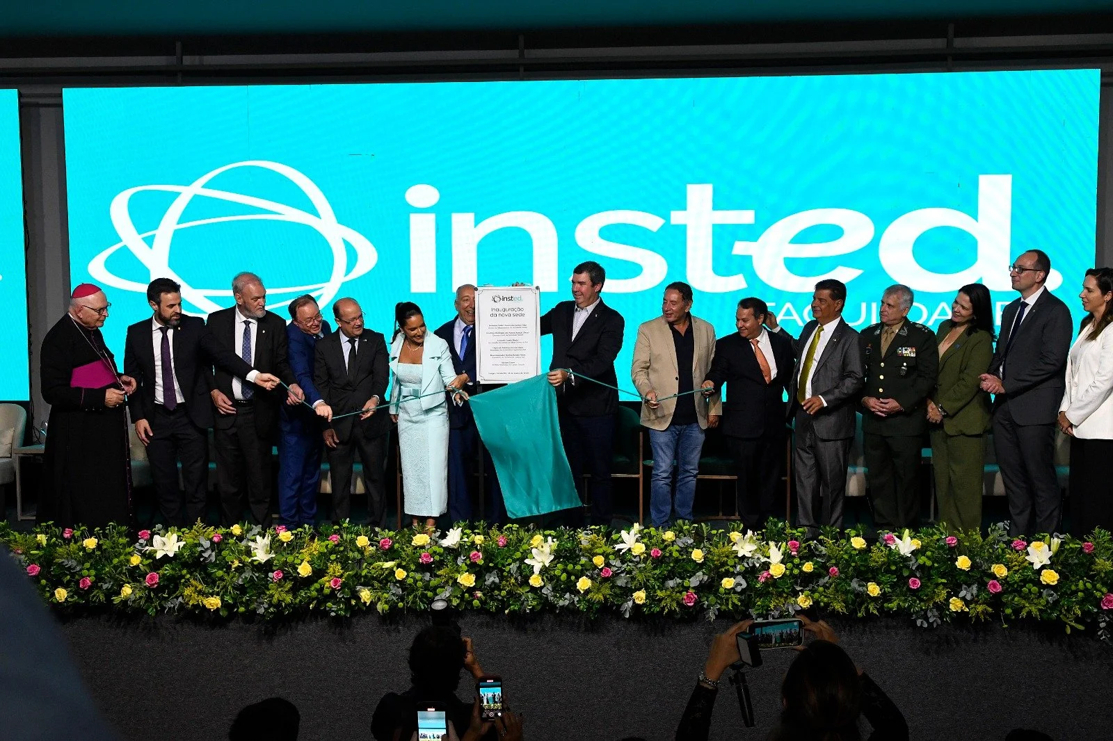 Barbosinha participa da inauguração da nova sede da faculdade Insted em Campo Grande