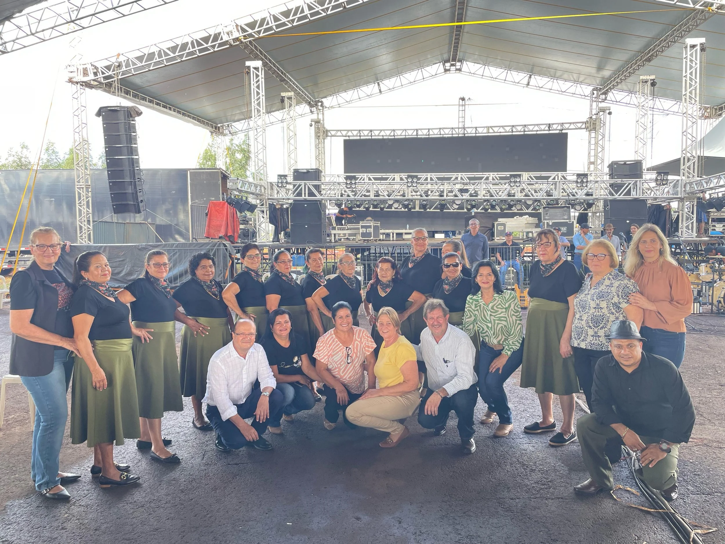 Em Laguna Carapã, Barbosinha enaltece potencial agrícola da região e competência do produtor rural