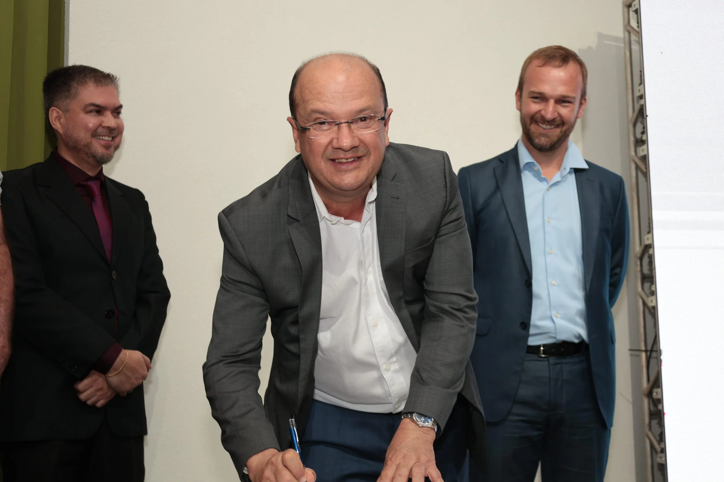 Em Terenos, Governo reforça compromisso com desenvolvimento e inclusão na cidade