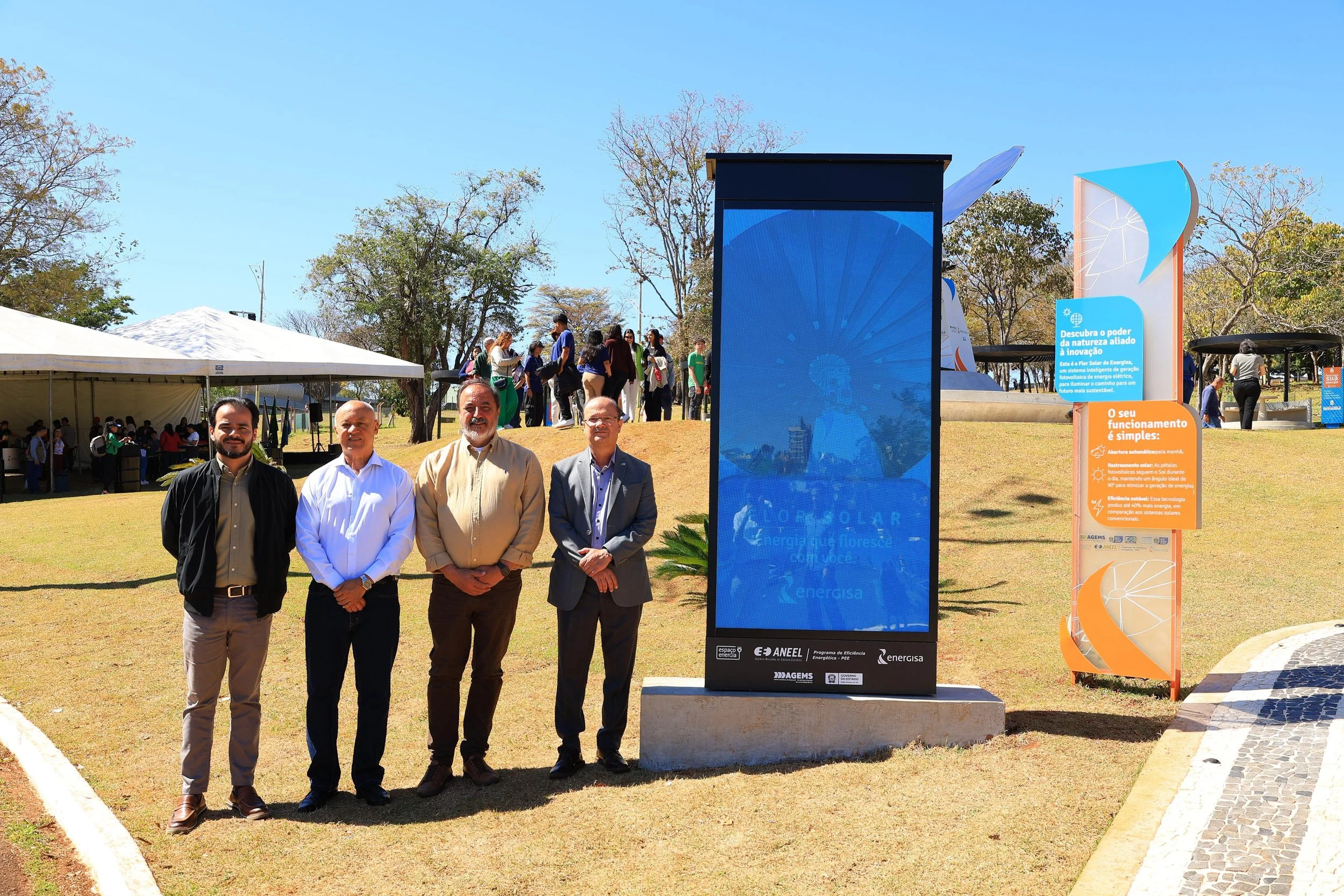 Energia limpa e inovação: AGEMS e Energisa reinauguram Flor Solar no Parque das Nações Indígenas