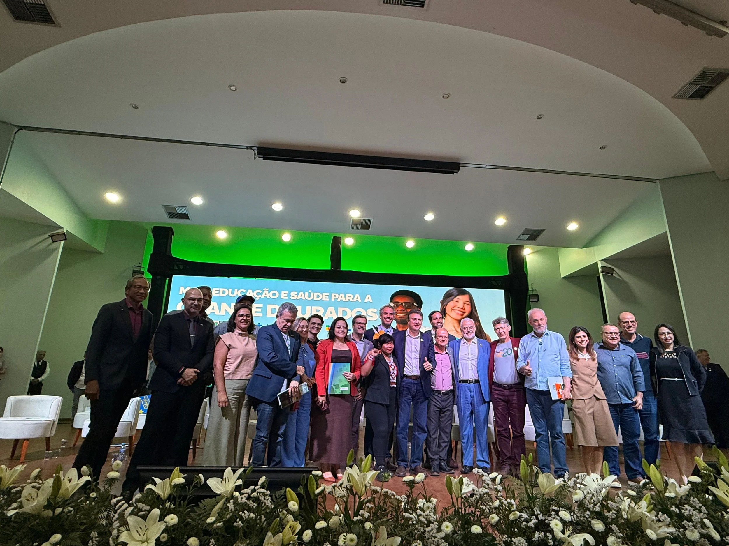 ministro educação Ddos (1).jpeg