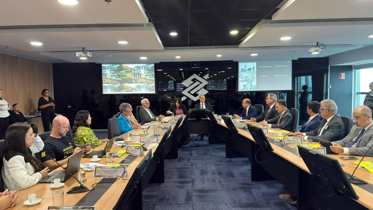 Com presença de MS, nova linha FCO Jovens Empreendedores é destaque em reunião do Condel em Brasília