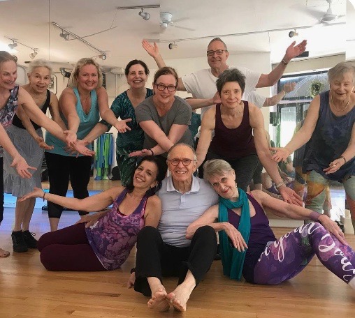  Yvonne &amp; Roger Puckett Dance Fitness 