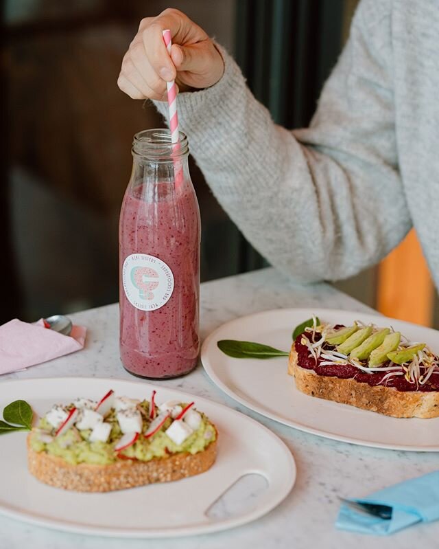 Enjoy the perfect #lunch.

#Milan #healthyeating #healthyhabits #foodideas #avocadotoast #qualityfood #healthyfood #yummy #detox #retreatment #eatclean #tasty #foodies