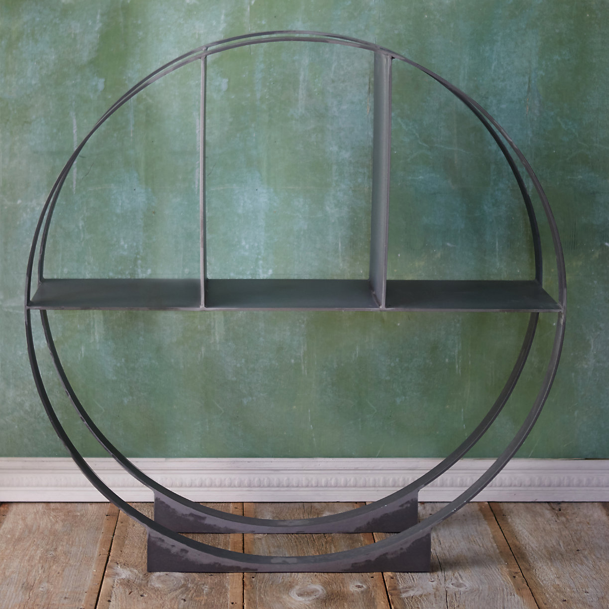 iron-circle-log-holder-empty.jpeg