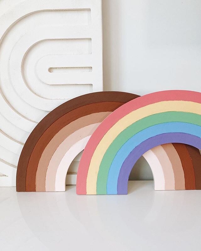 Happy Friday! Today we are introducing Crafts for a Cause, a collab project between @arrowwood_designs and @favorthekind!
.
.
Two new palettes have been added to the Rainbow Project: the Melanin Rainbow and the Pride Rainbow, and we&rsquo;ve restocke